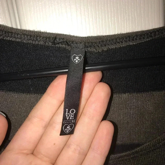 Striped crop sweater - Picture 3 of 4